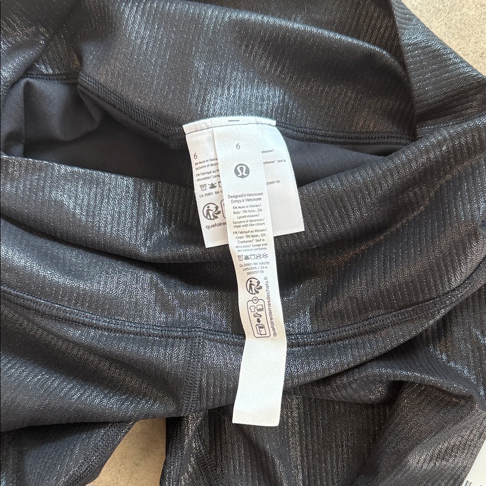 lululemon athletica Black Textured High-Rise Leggings - Picture 4 of 5